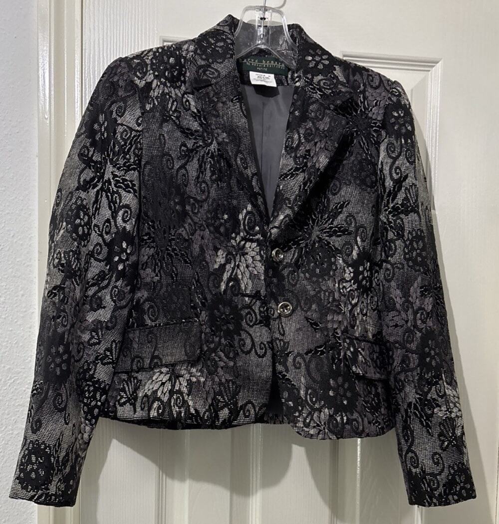 Harve Benard Petite Blazer Black White Lace Inspired Flower Design Size 2P Lined